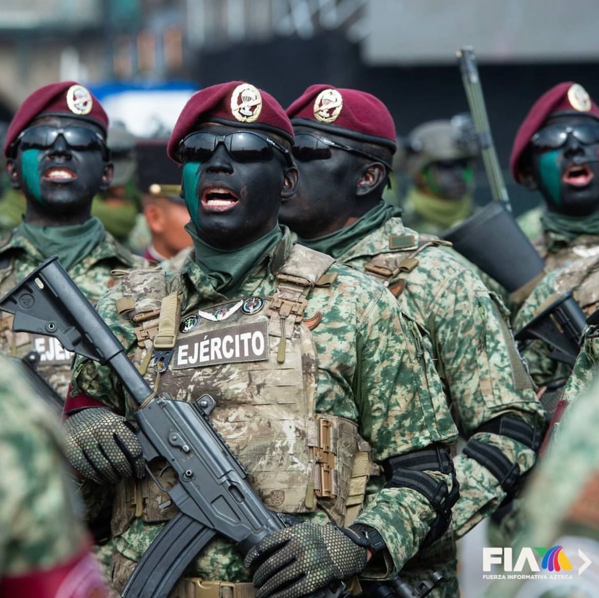 День независимости Мексики 2023: военный парад фото и видео