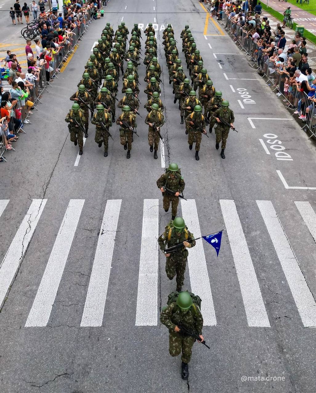 День независимости Мексики 2023: военный парад фото и видео