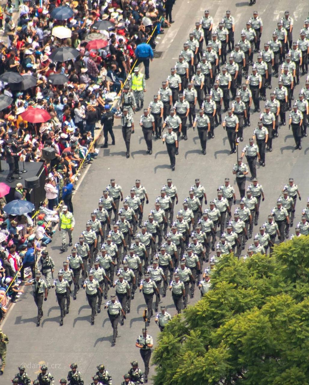 День независимости Мексики 2023: военный парад фото и видео