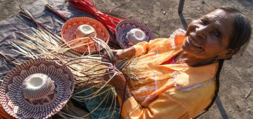 Пожилые мексиканцы вынуждены работать после пенсии