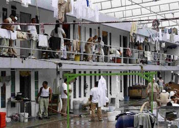 Переполненные тюрьмы Мексики: кризис из-за PPO