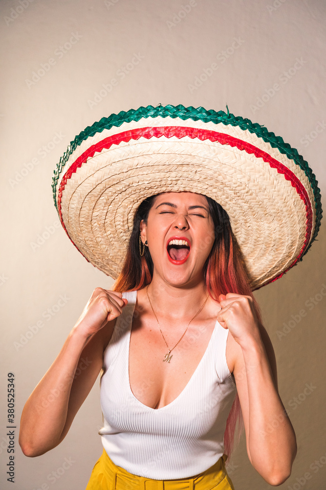 Первая женщина возглавит "Крик Независимости" Мексики